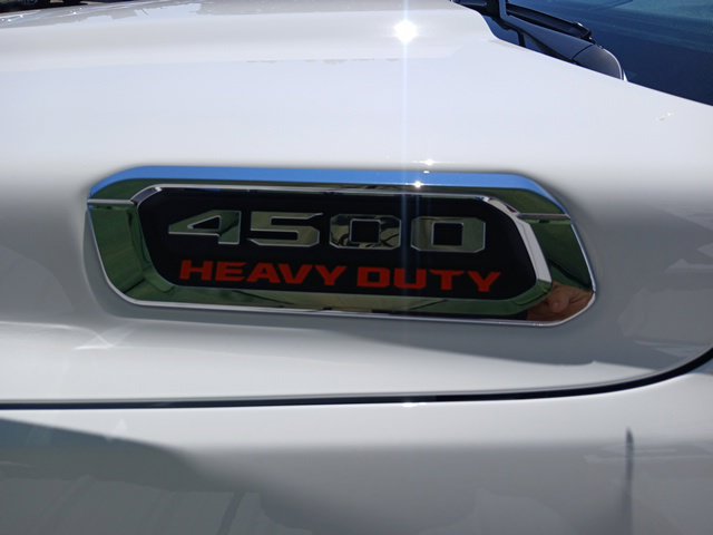 New 2027 RAM 4500 Tradesman w/ Chrome Appearance Group AWD/4WD image 7