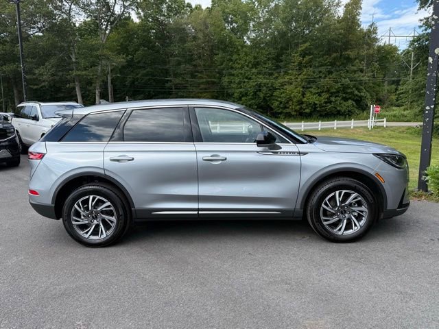 Used 2023 Lincoln Corsair AWD image 8