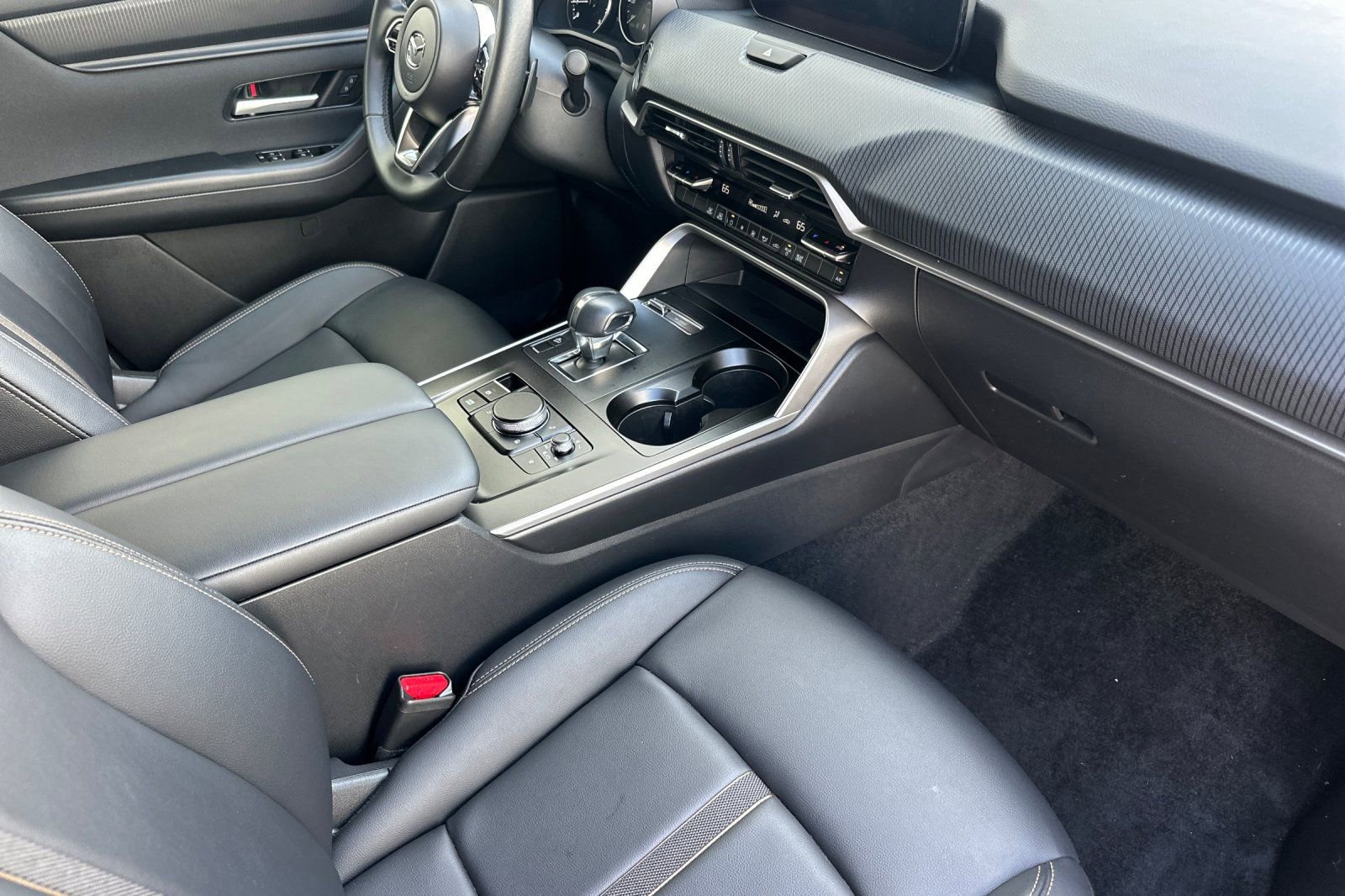 Used 2025 MAZDA CX-90 3.3 Turbo w/ Select Package image 16