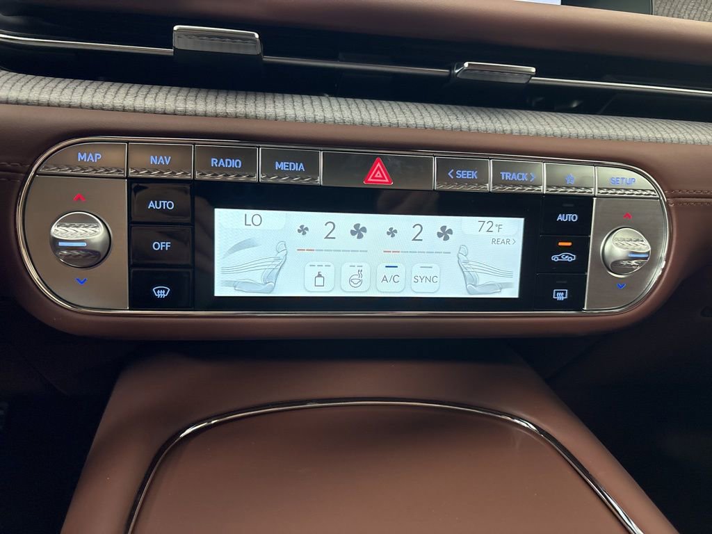 New 2026 Genesis G90 3.5T AWD/4WD image 32