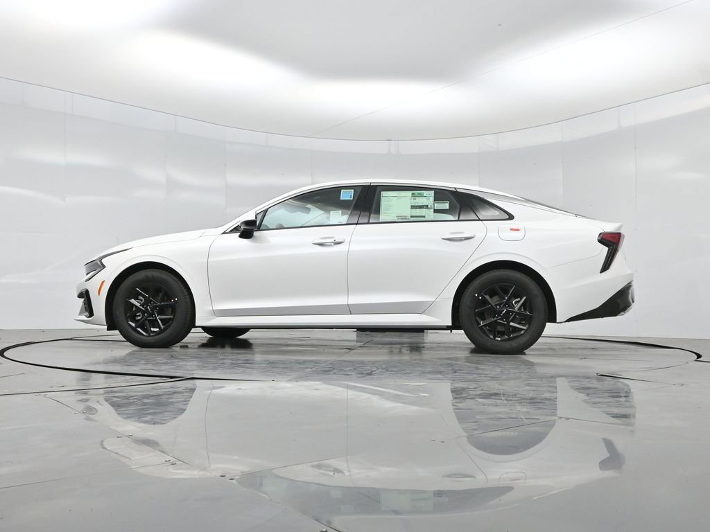 New 2026 Kia K5 LXS FWD image 6