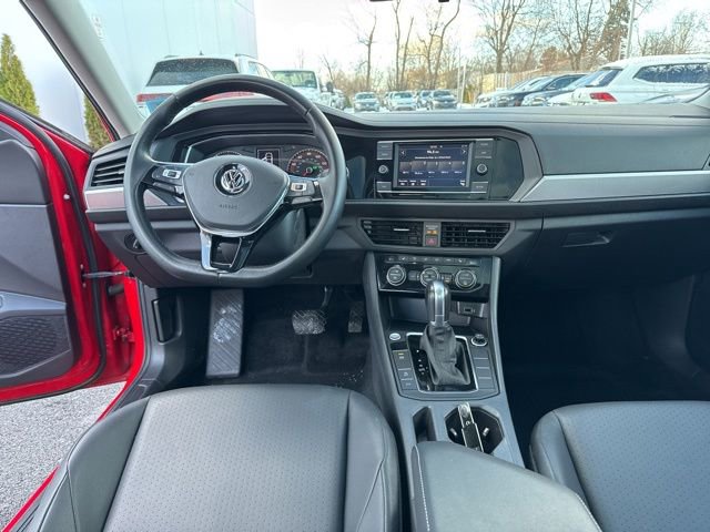 Certified 2019 Volkswagen Jetta SE image 21