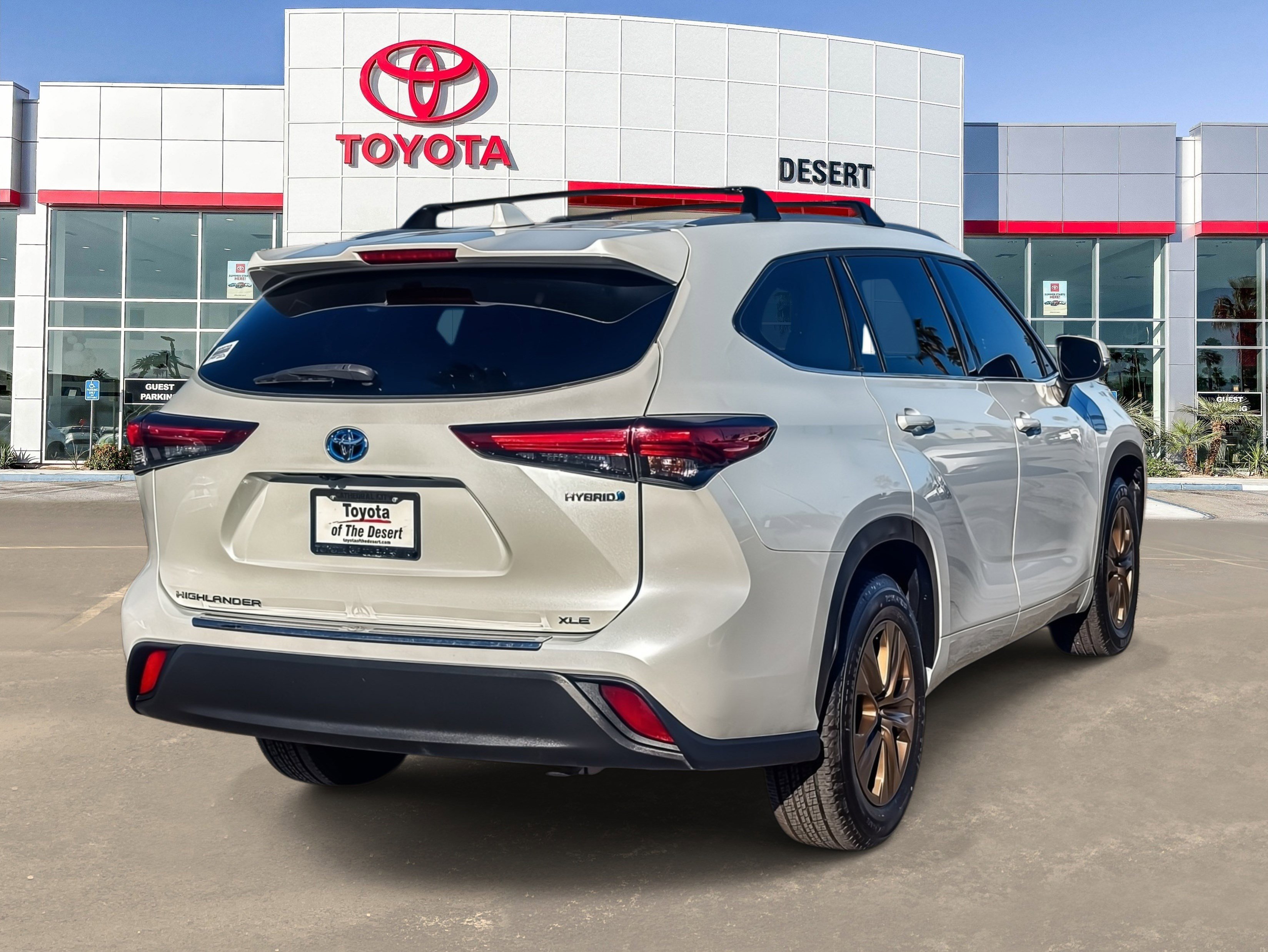 Used 2022 Toyota Highlander Bronze Edition image 7