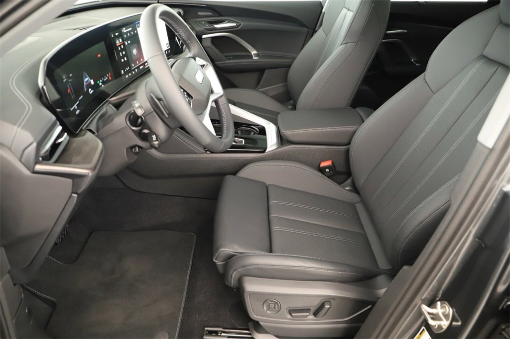 New 2025 Audi Q5 Premium Plus image 24