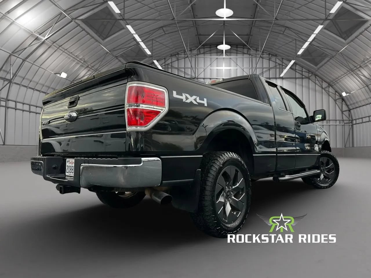Used 2013 Ford F150 XLT w/ Mid Equipment Group AWD/4WD image 2