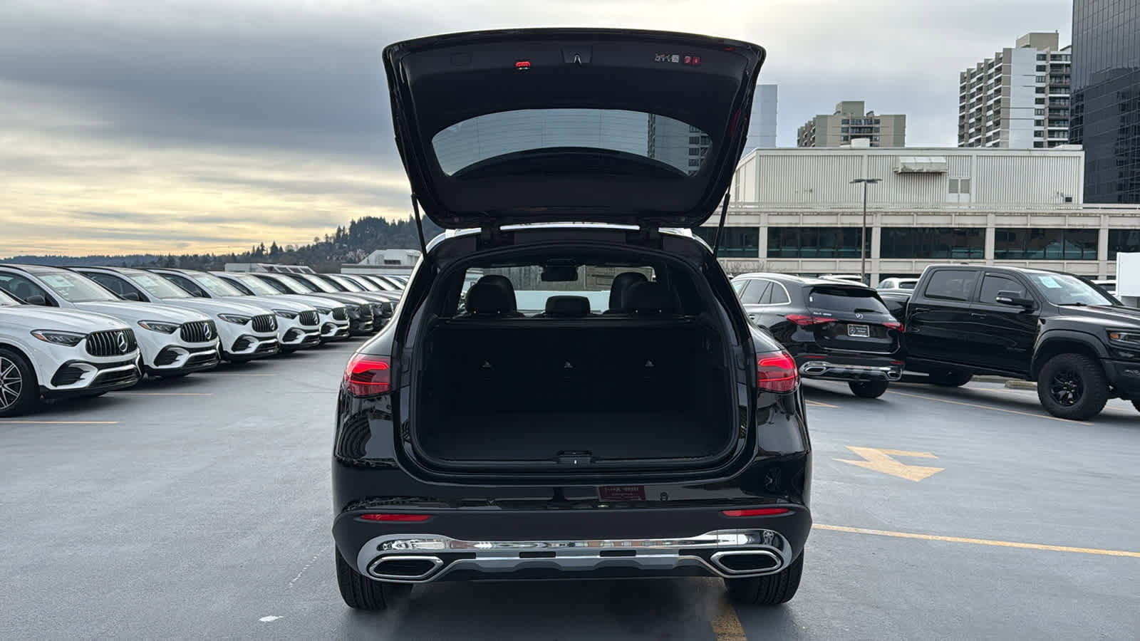 New 2026 Mercedes-Benz GLC 300 4MATIC image 8