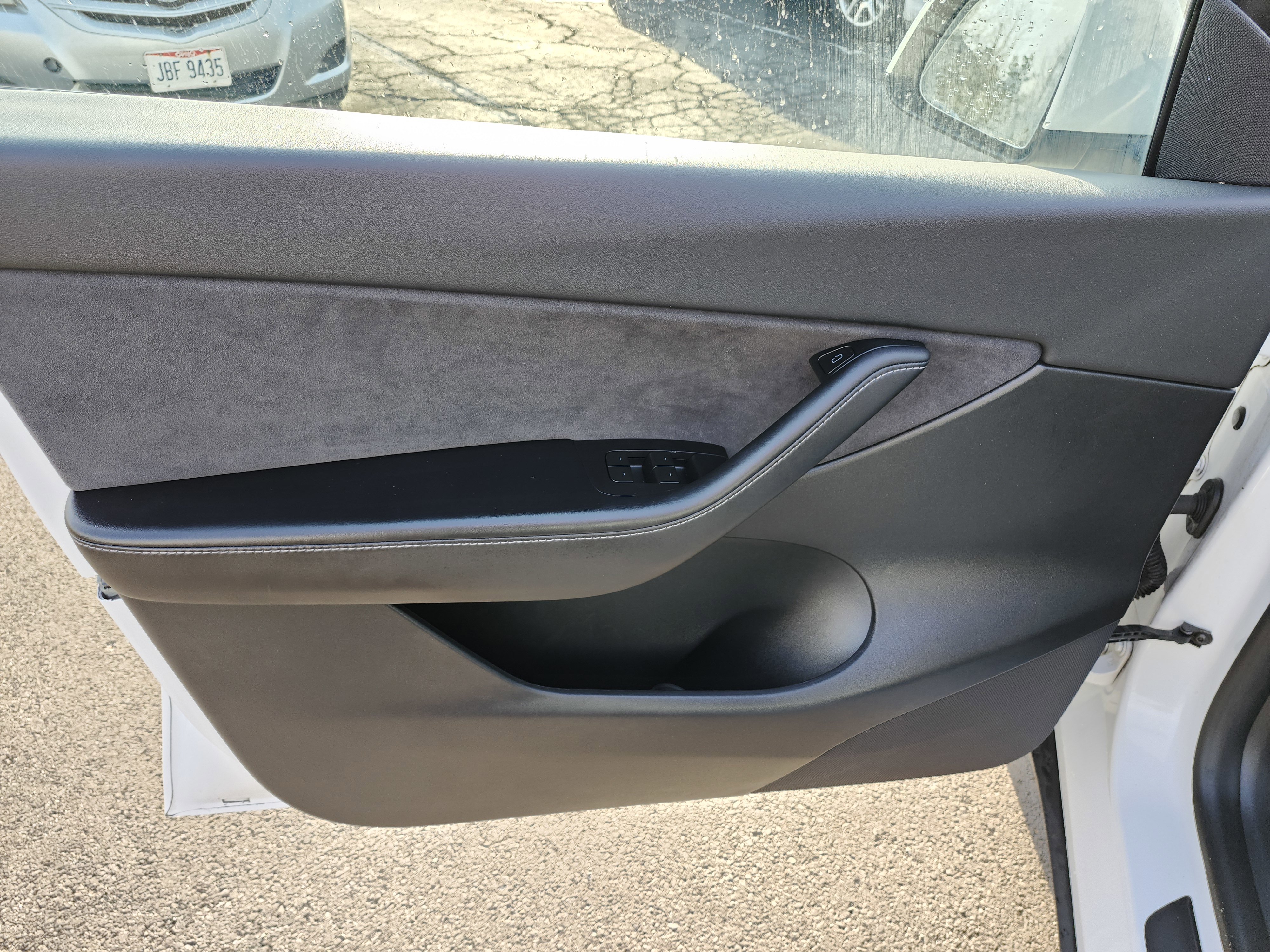 Used 2021 Tesla Model Y Long Range AWD/4WD image 25