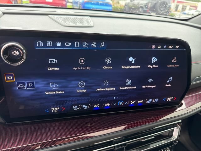 Used 2024 Chevrolet Traverse RS w/ LPO, Floor Liner Package AWD/4WD image 21