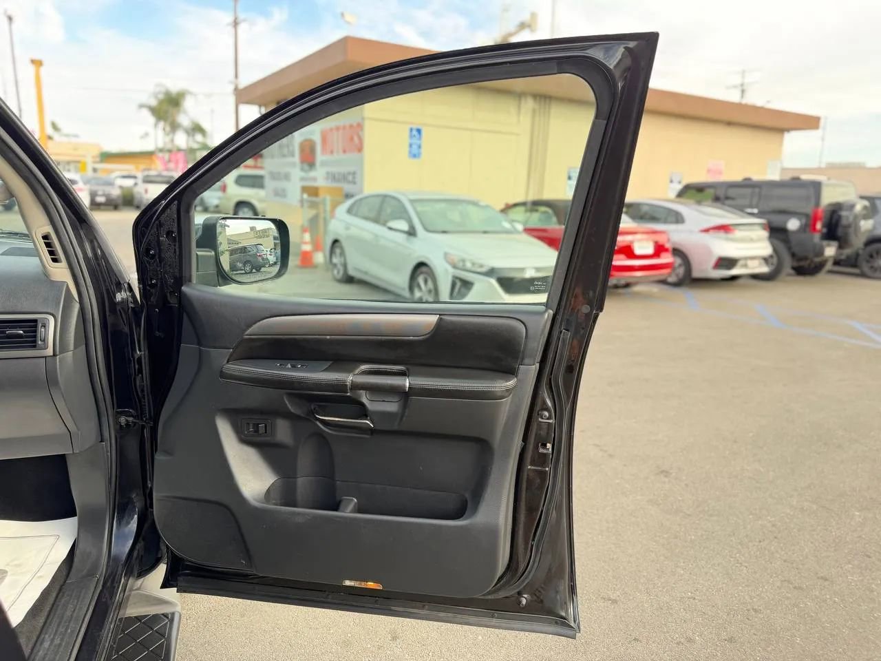 Used 2012 Nissan Armada SV w/ Driver Pkg image 35