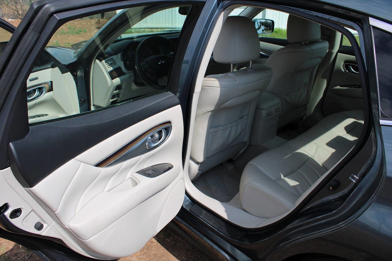 Used 2011 INFINITI M37 x w/ Deluxe Touring Pkg image 30