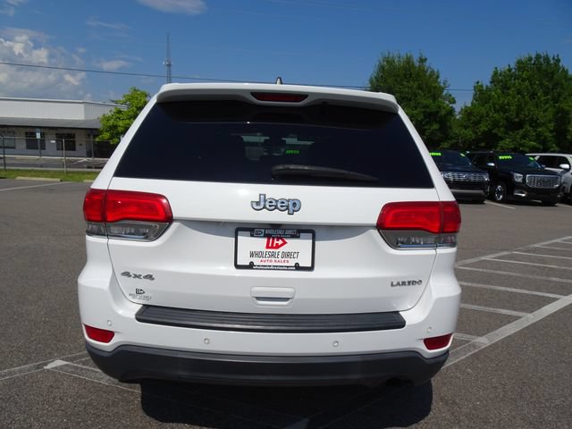 Used 2017 Jeep Grand Cherokee Laredo w/ Quick Order Package 23E AWD/4WD image 5