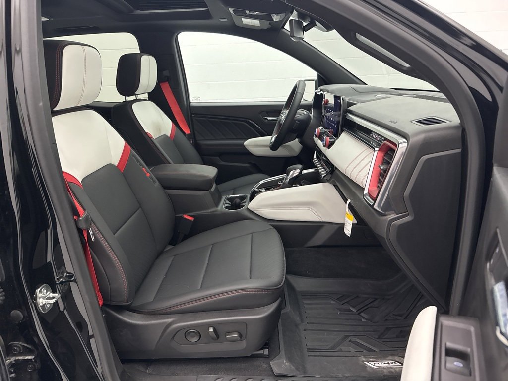 New 2025 GMC Canyon AT4 w/ AT4X Package image 58