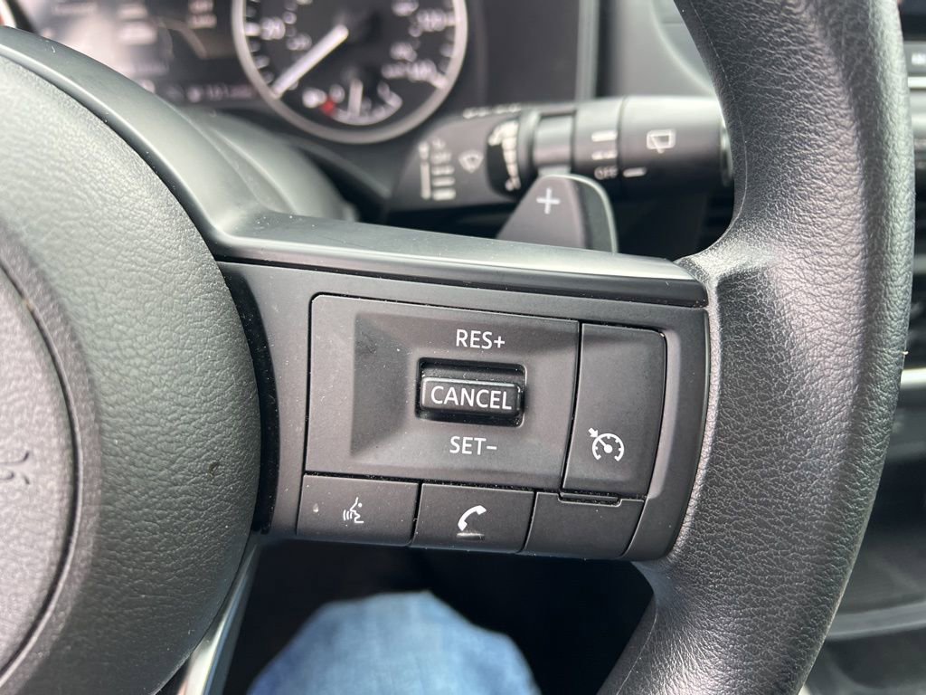 Used 2024 Nissan Rogue S image 16