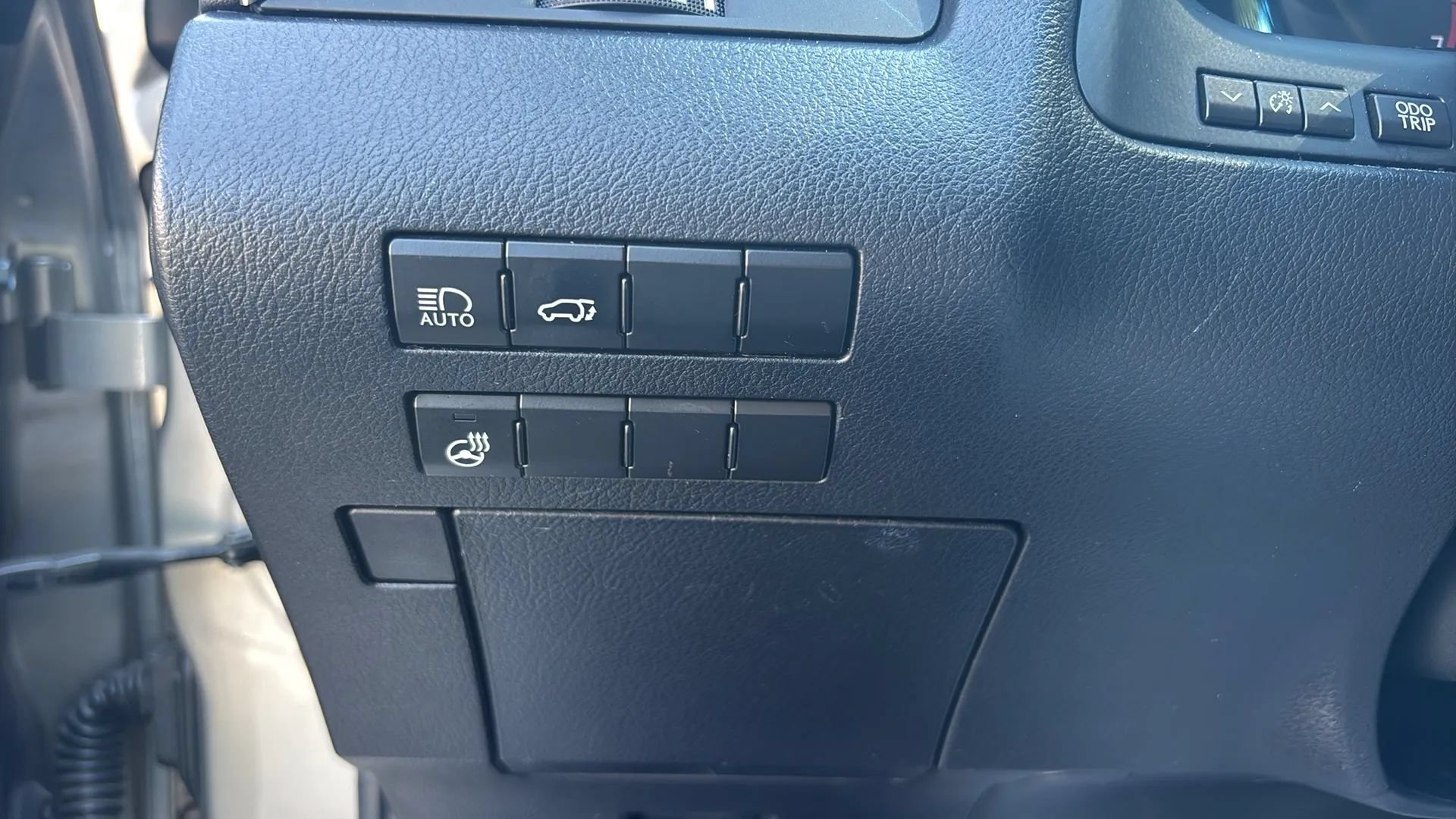 Used 2018 Lexus RX 350L AWD image 16