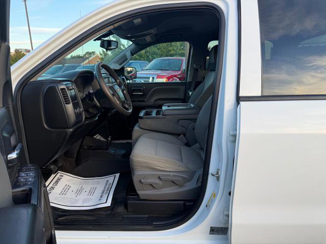 Used 2018 Chevrolet Silverado 1500 Custom w/ Custom Value Package image 10