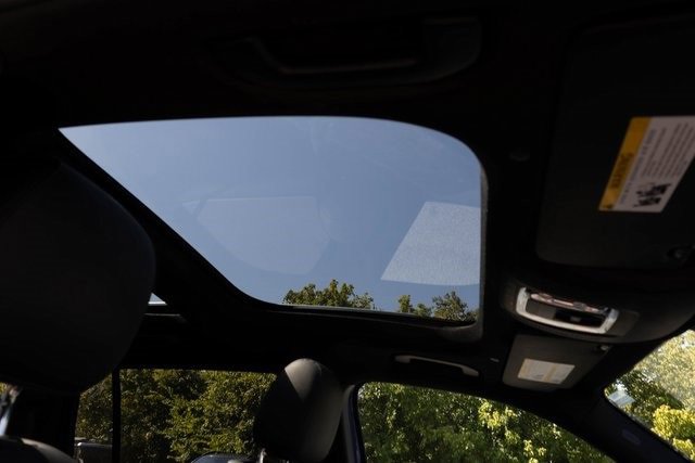 Used 2021 Mercedes-Benz GLB 250 image 29