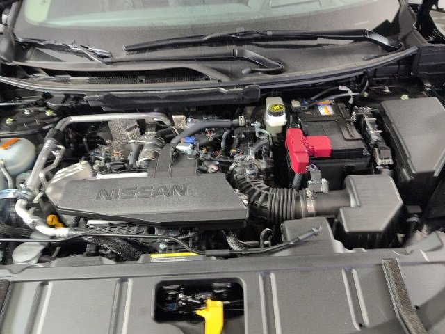 New 2026 Nissan Rogue Platinum image 3