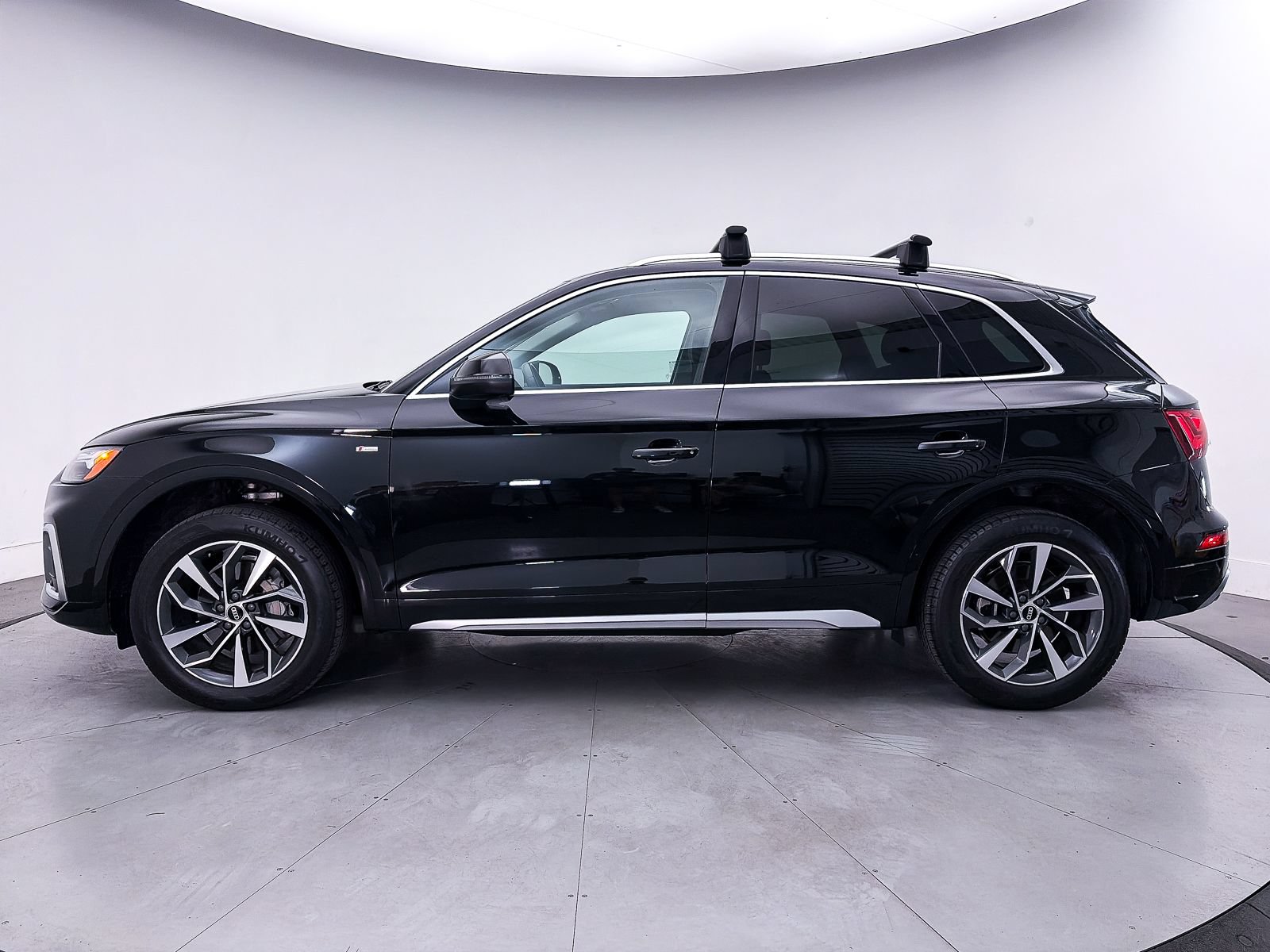 Used 2023 Audi Q5 2.0T Premium w/ Convenience Package AWD/4WD image 43