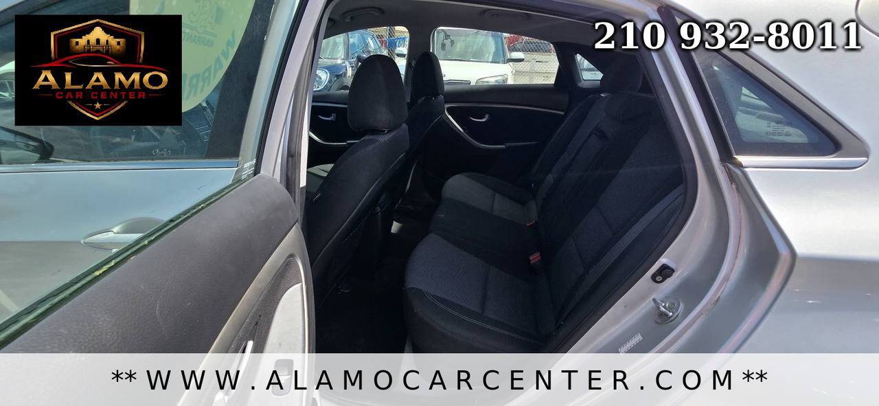 Used 2016 Hyundai Elantra GT FWD image 26