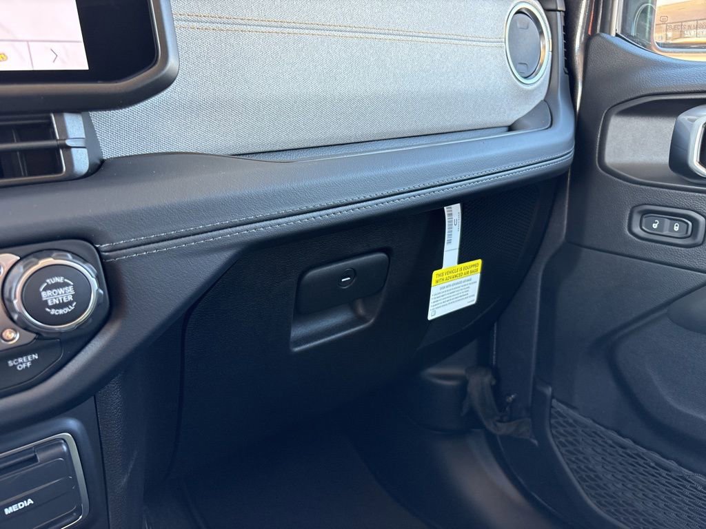 New 2025 Jeep Wrangler Unlimited Sahara image 33
