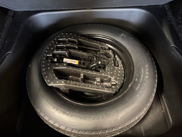 Used 2021 Jeep Grand Cherokee Laredo AWD/4WD image 23