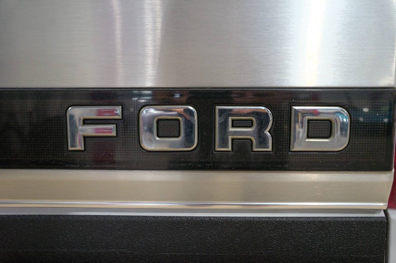 Used 1993 Ford F250 4x4 SuperCab image 24