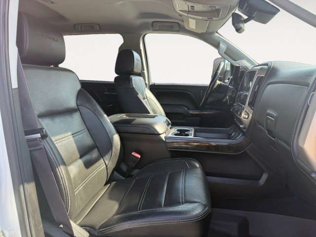 Used 2016 GMC Sierra 2500 Denali w/ Duramax Plus Package AWD/4WD image 10