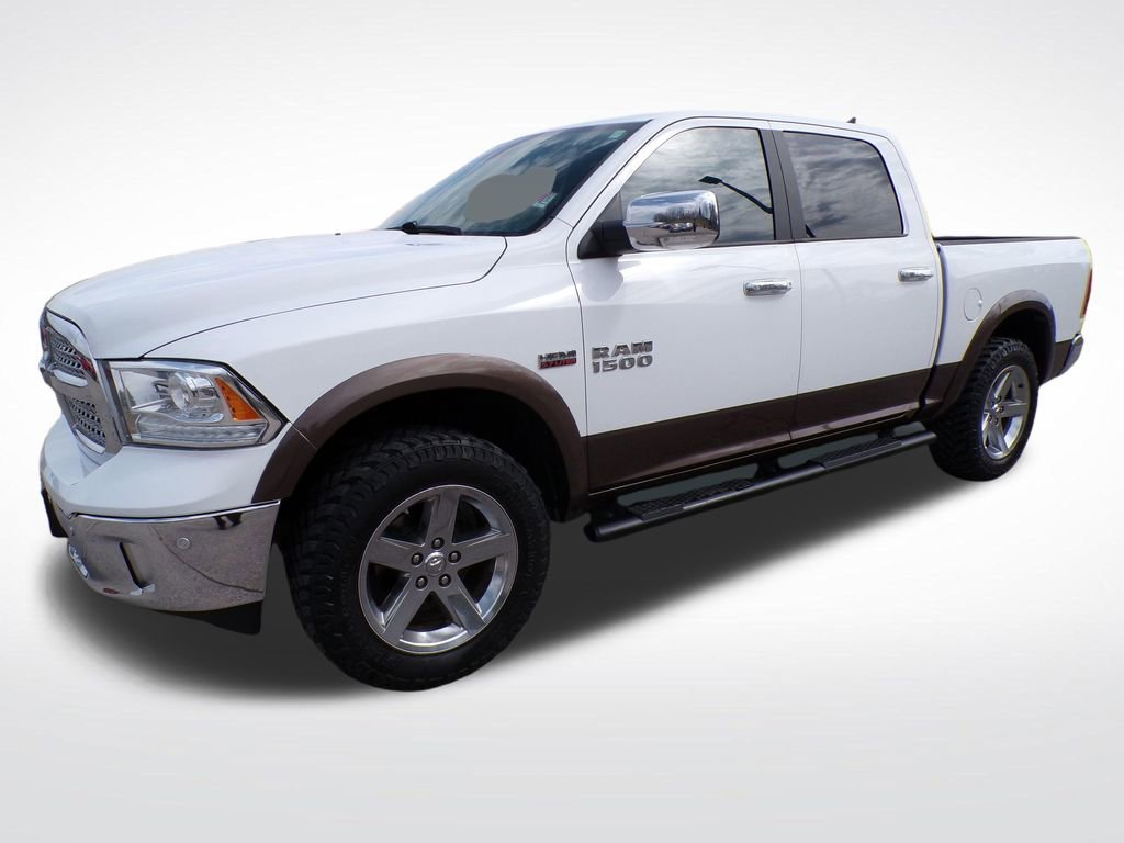 Used 2017 RAM 1500 Laramie w/ Convenience Group AWD/4WD image 2