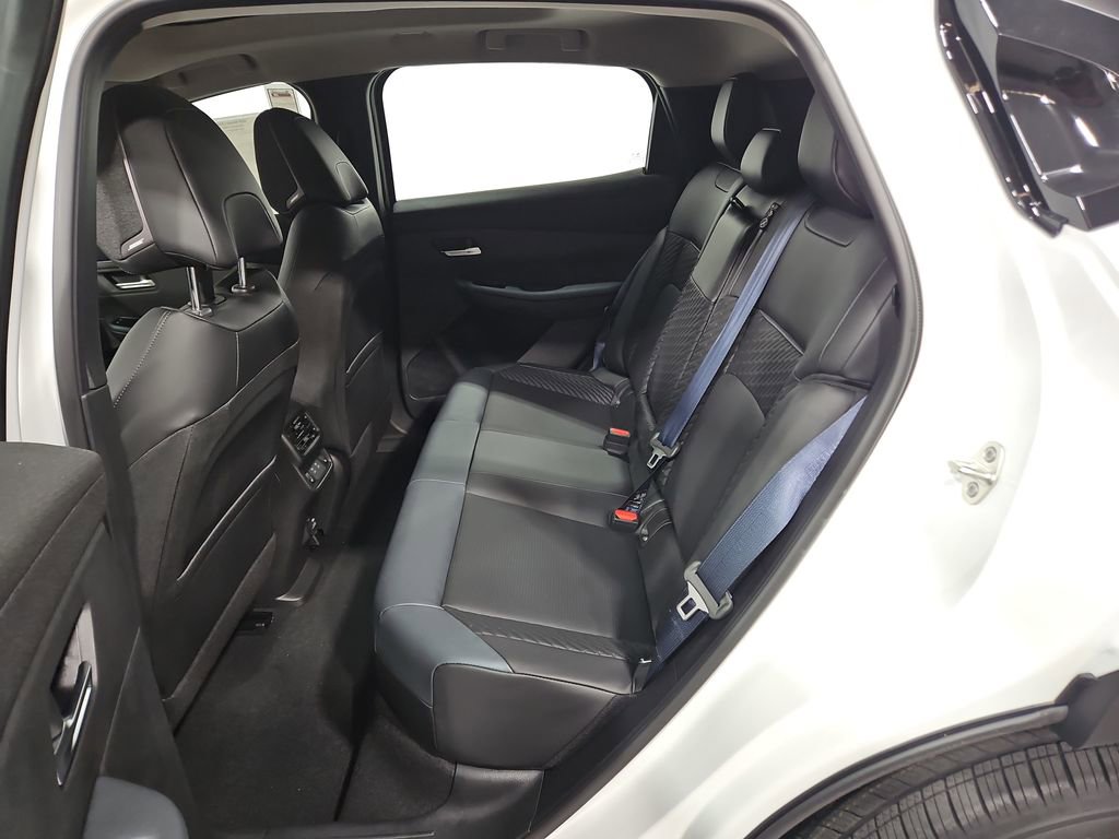 New 2026 Nissan Leaf Platinum+ image 26