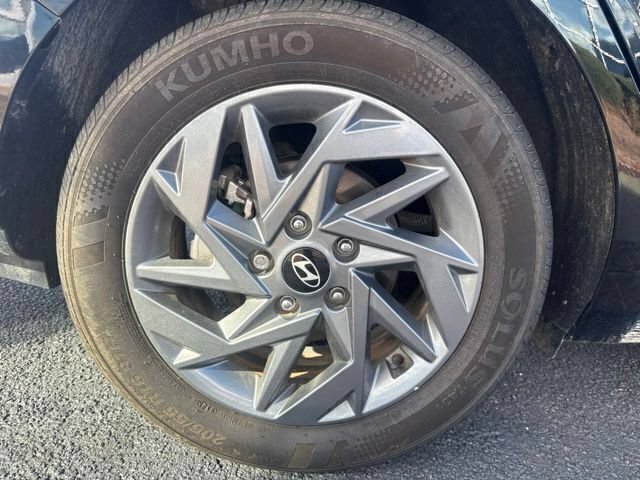 Used 2025 Hyundai Elantra Hybrid FWD image 6