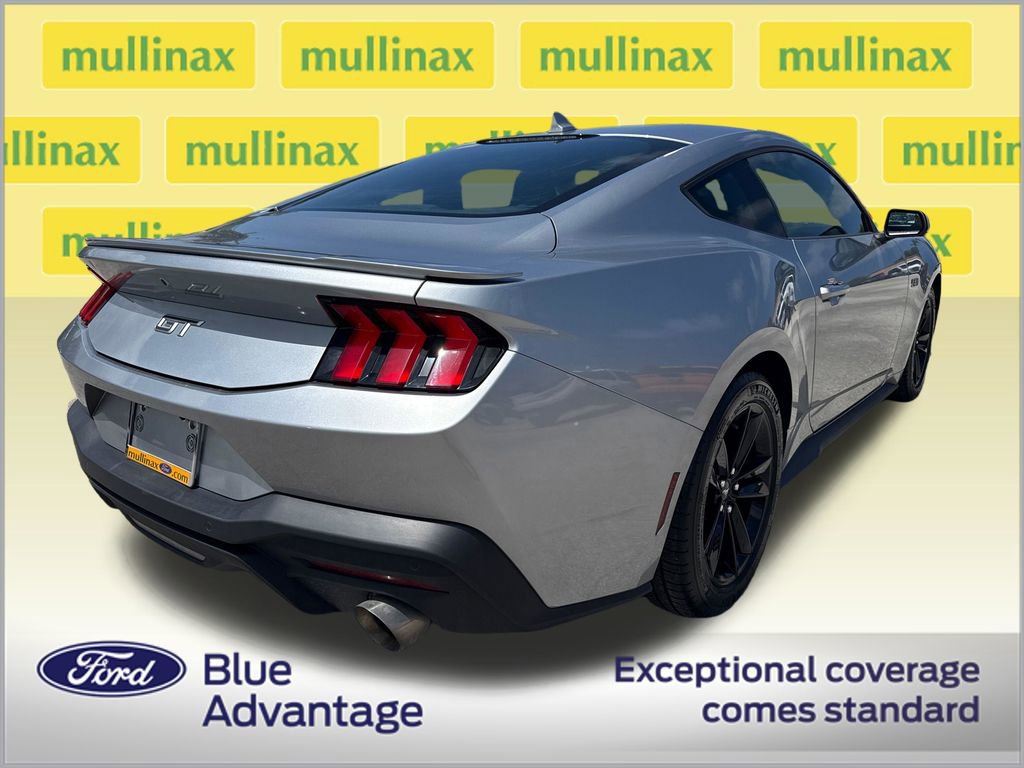 Used 2024 Ford Mustang GT RWD image 4