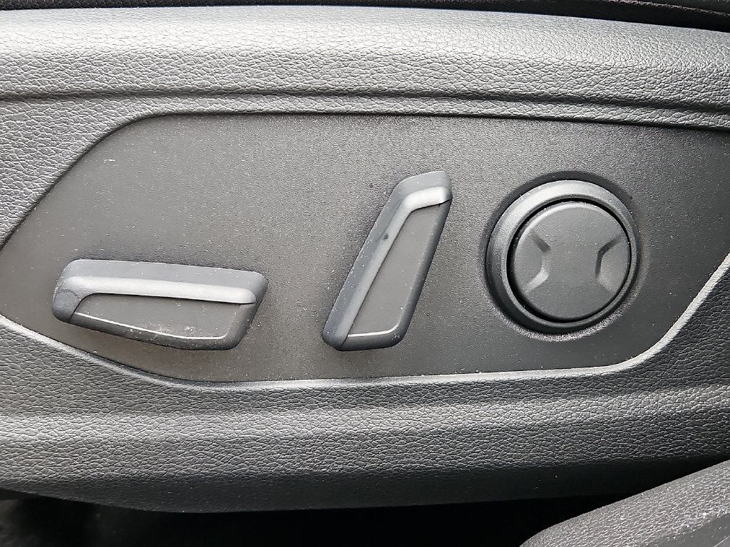 Used 2023 Kia Sportage EX AWD/4WD image 29