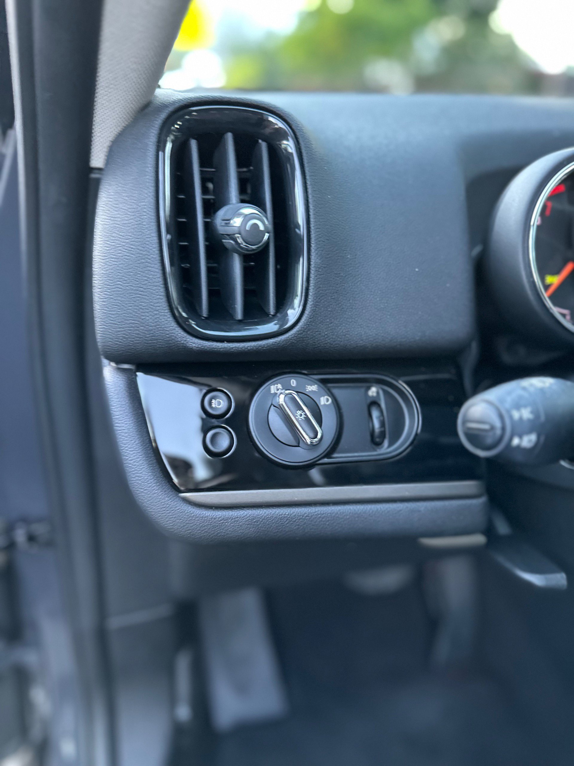 Used 2020 MINI Cooper Countryman S w/ Storage Package image 20