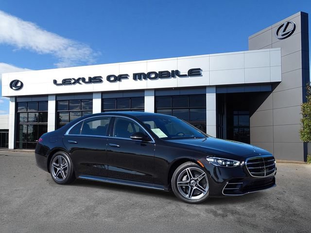 Used 2024 Mercedes-Benz S 580 4MATIC Sedan image 1