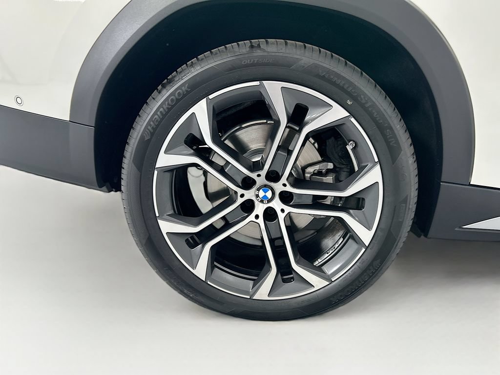 Used 2022 BMW X6 xDrive40i w/ Luxury Seating Package AWD/4WD image 32