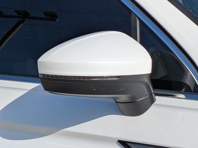 Used 2023 Volkswagen Tiguan SE image 12