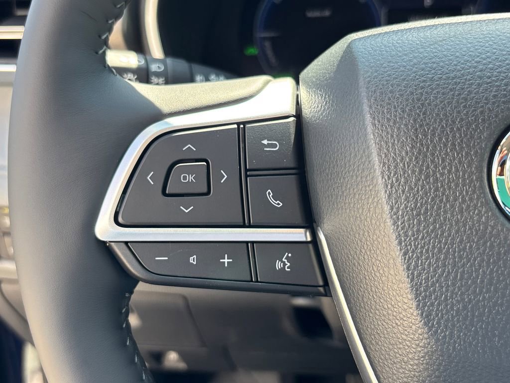 New 2026 Toyota Highlander Limited image 14