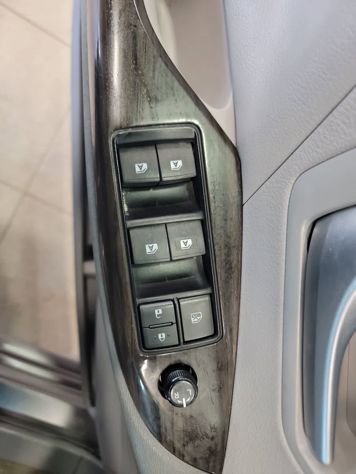 Used 2016 Toyota Sienna XLE FWD image 17