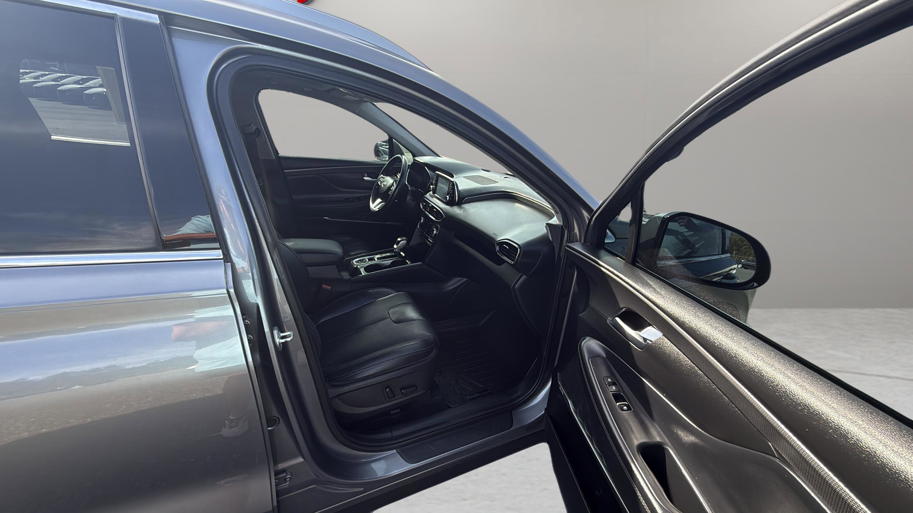 Used 2020 Hyundai Santa Fe SEL image 15