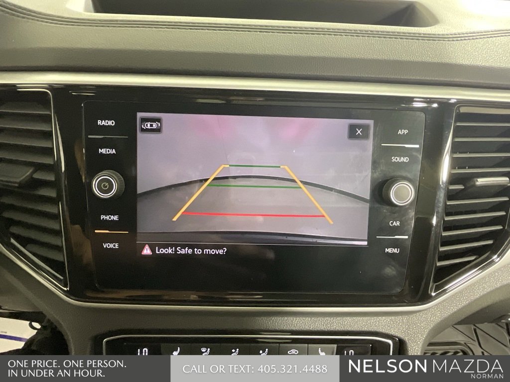 Used 2023 Volkswagen Atlas Cross Sport SE image 32