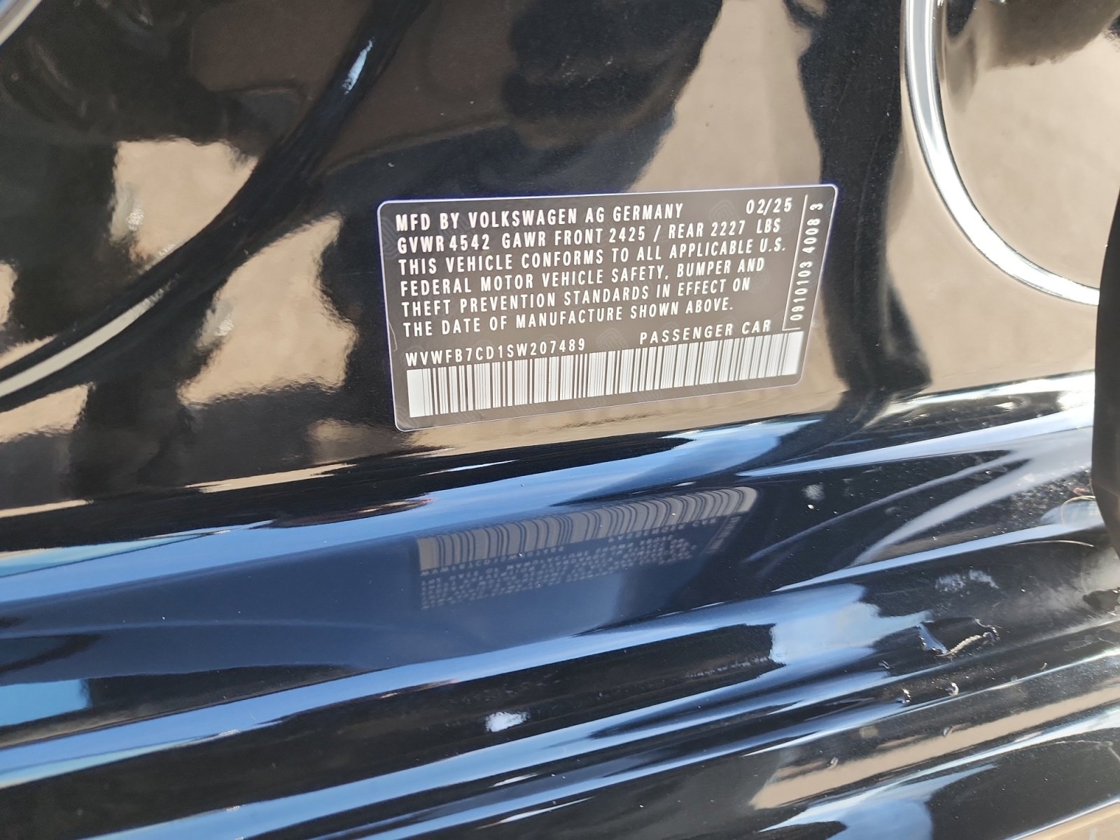 Certified 2025 Volkswagen Golf R Black Edition w/ Euro Stye Package image 25