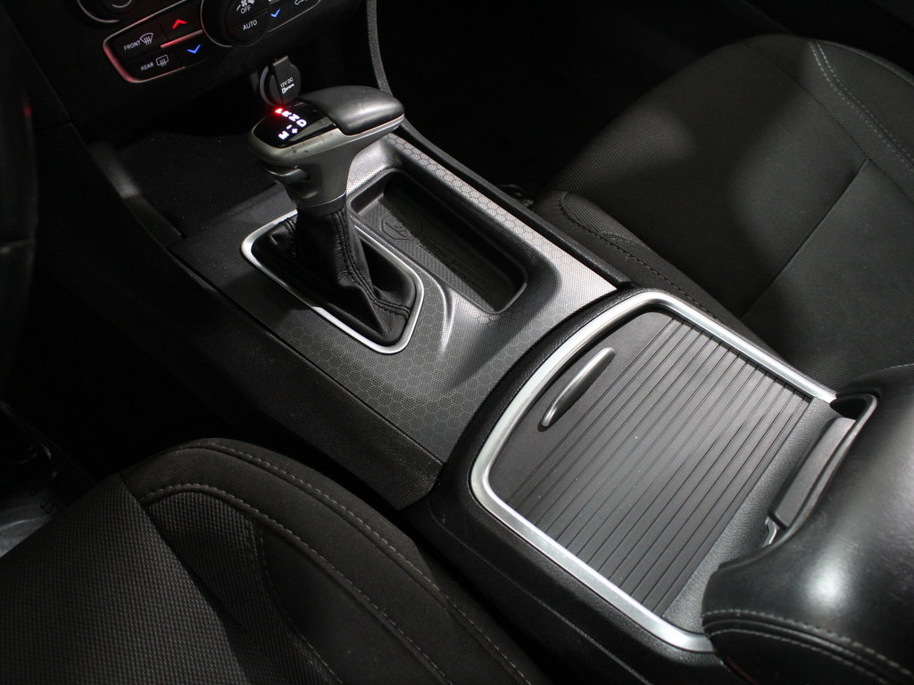 Used 2016 Dodge Charger SXT w/ Navigation & Travel Group image 16