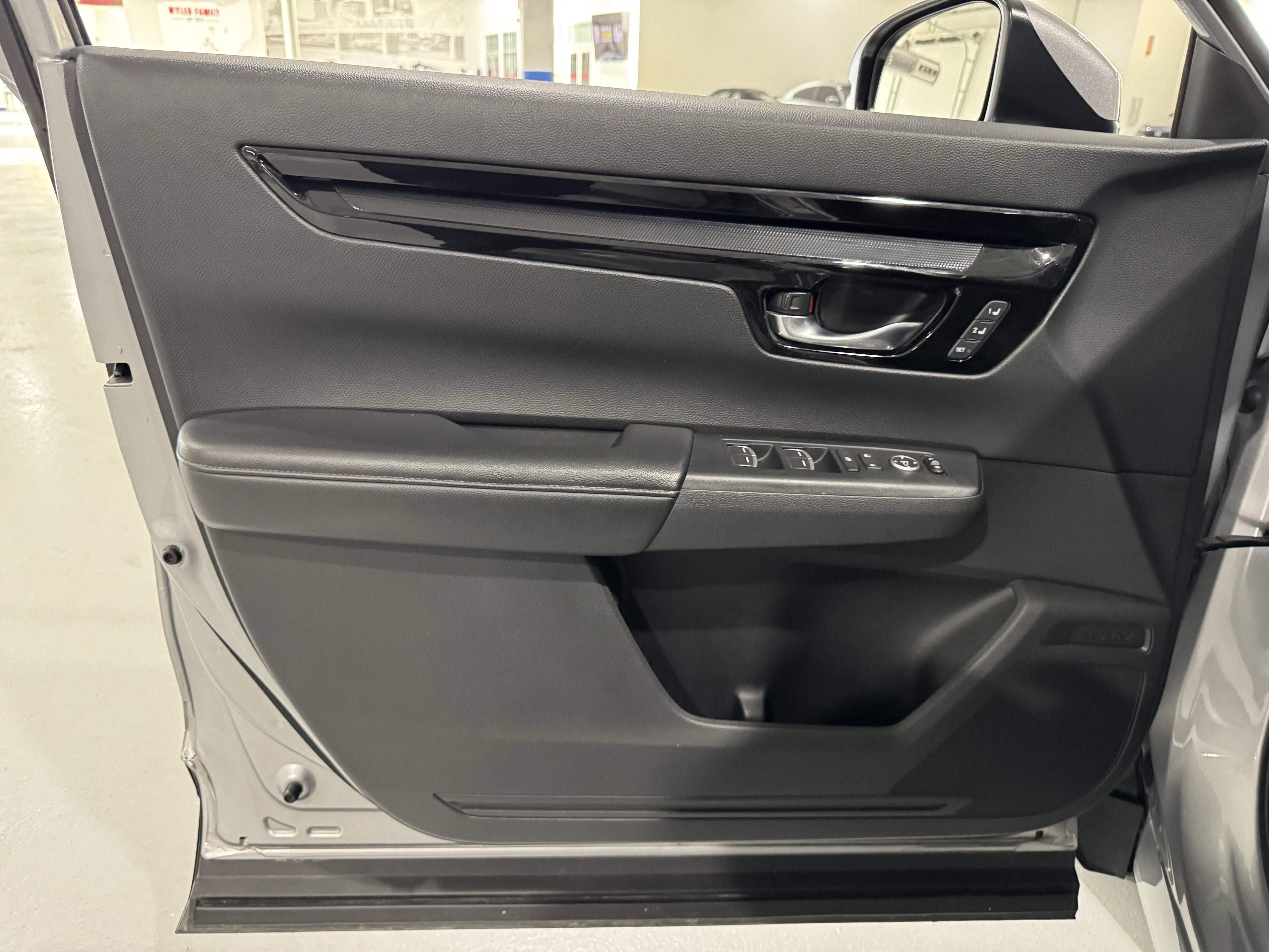 Used 2024 Honda CR-V EX-L image 22