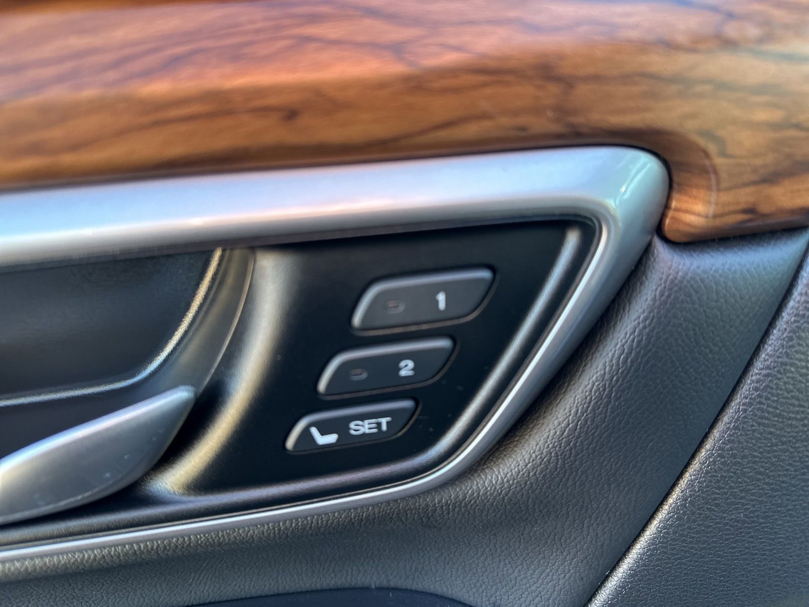 Used 2020 Honda CR-V EX-L image 15