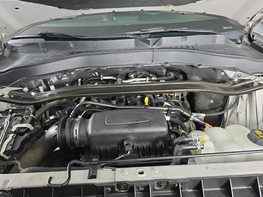 Used 2021 Ford Explorer Limited image 9