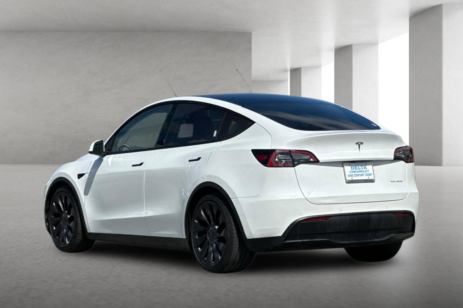 Used 2022 Tesla Model Y Performance image 6