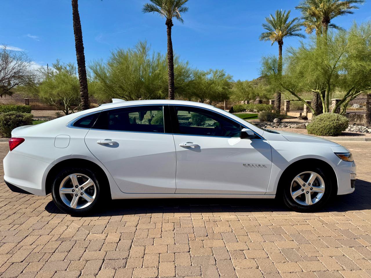 Used 2023 Chevrolet Malibu LT FWD image 8
