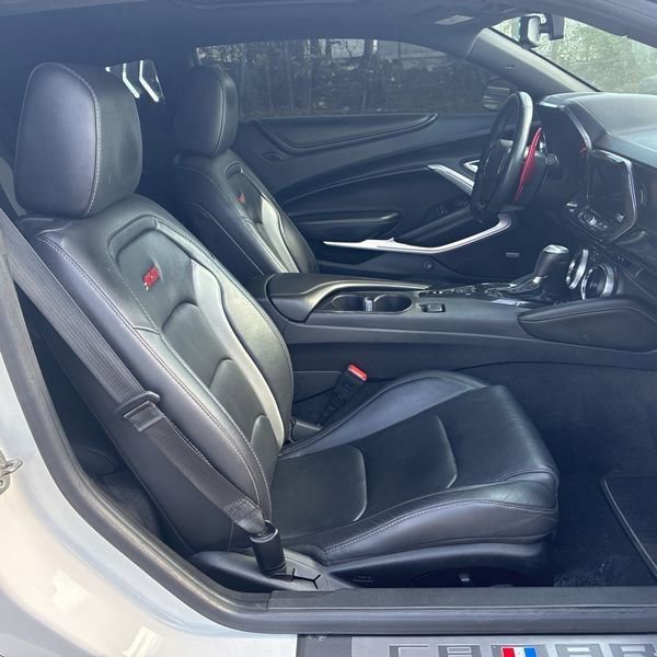 Used 2018 Chevrolet Camaro SS w/ Redline Edition RWD image 6