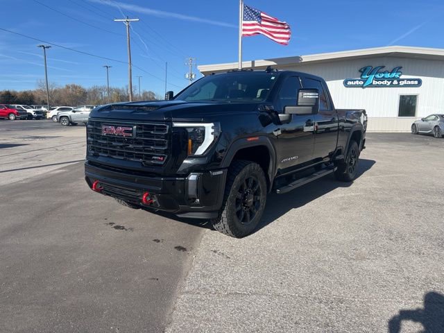 Used 2024 GMC Sierra 2500 AT4 w/ AT4 Preferred Package image 2