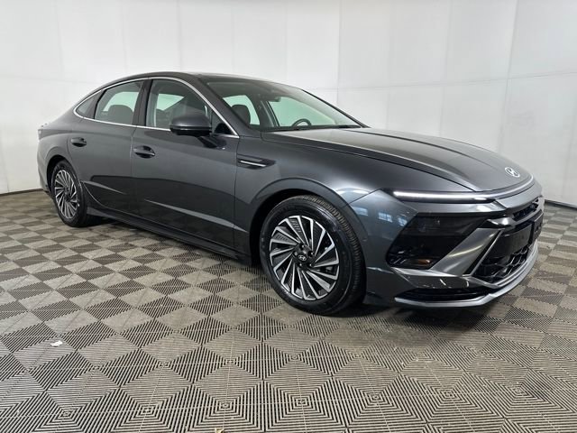 Used 2024 Hyundai Sonata Limited image 2